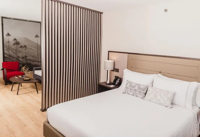 جناح جونيور، Hotel Habitel Prime 1/2