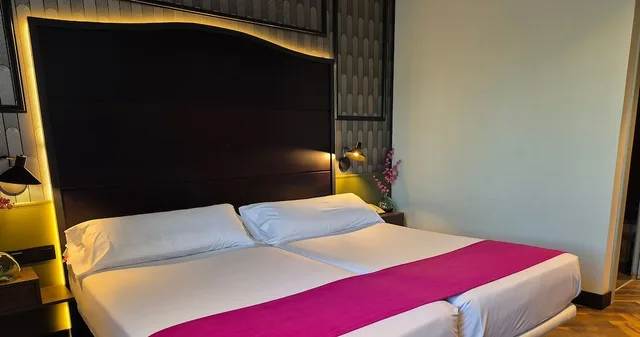 غرفة سوبيريور بسريرين منفصلين بحوض جاكوزي، Hotel Vertice Aljarafe 5/10