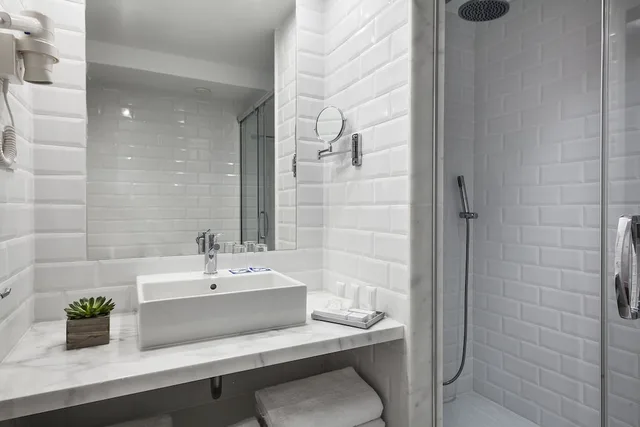 غرفة بسريرين منفصلين بشرفة، Hotel Delamar - Adults Only 9/10