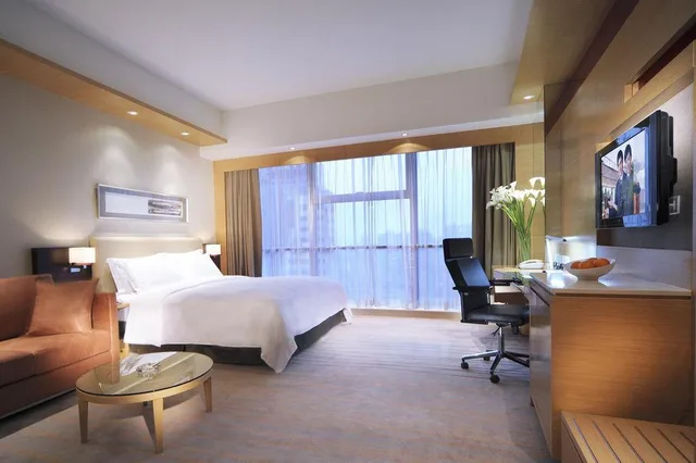 غرفة ديلوكس بسرير كوين، New World Wuhan Hotel 1/1