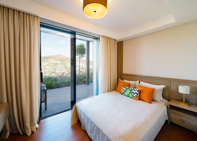 Deluxe, Suite, Queen Bed, Sea View, Mare Deluxe Residences and Villas 3/10