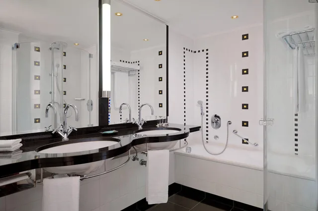 غرفة كلوب بسريرين منفصلين، The Westin Grand Munich 4/4