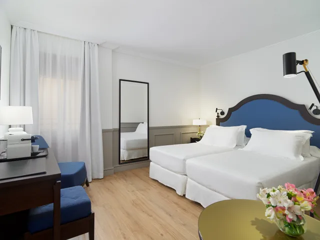 غرفة مفردة بسرير مزدوج، H10 Corregidor Boutique Hotel 4/8