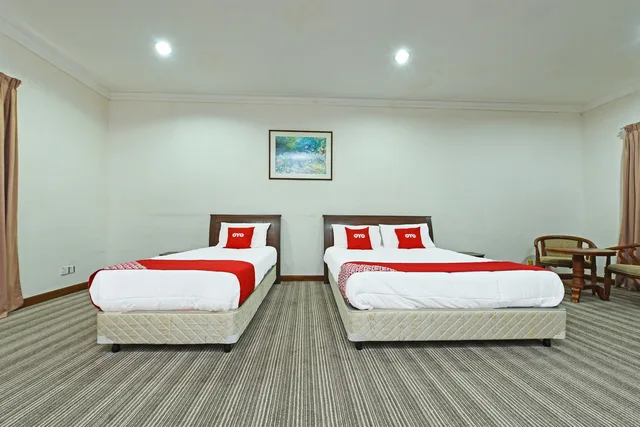 غرفة ديلوكس ثلاثية، Capital O 90434 Marmoris House 1/4