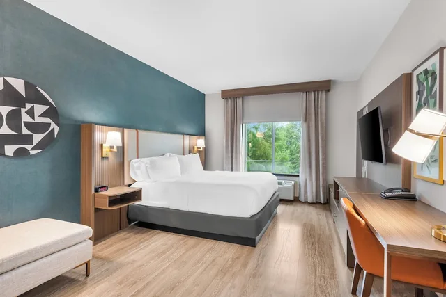 Standard, King Bed, Holiday Inn Oklahoma City Airport 9/10