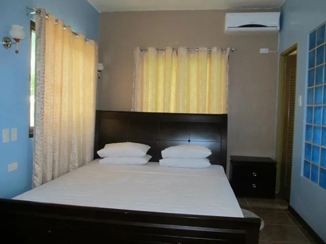 كوخ، Ucoy Beach Resort 2/2