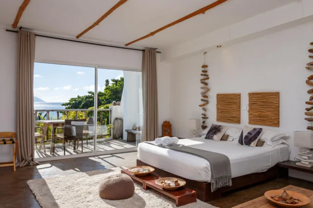 Garden, Deluxe, Queen Bed, with View، Bliss Hill Secret Garden Hotel 1/5