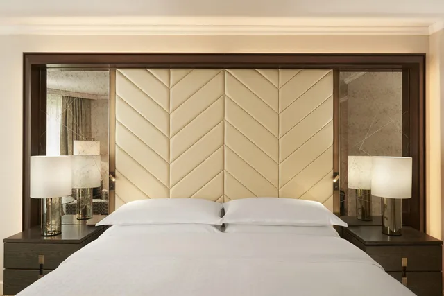 جناح تنفيذي بسرير كينج، Sheraton Grand Warsaw 2/3
