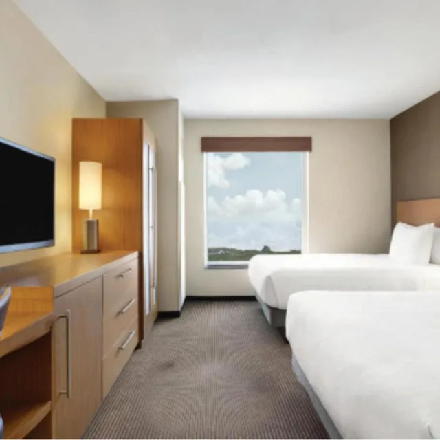 غرفة بسريرين كوين مع أريكة لذوي الإعاقة، Hyatt Place at The Hollywood Casino Pittsburgh South 1/3
