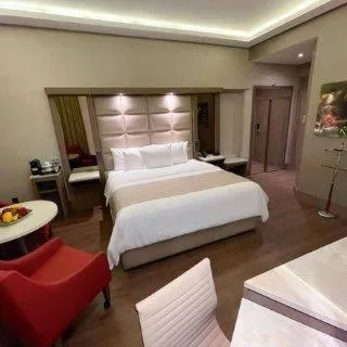 غرفة بسرير كينج بإطلالة على الجبل، Safi Royal Luxury Metropolitan 2/7