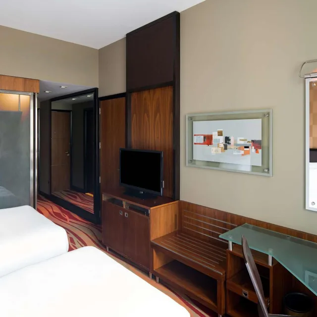غرفة سوبيريور مفردة، Radisson Blu Hotel Dubai Media City 10/11