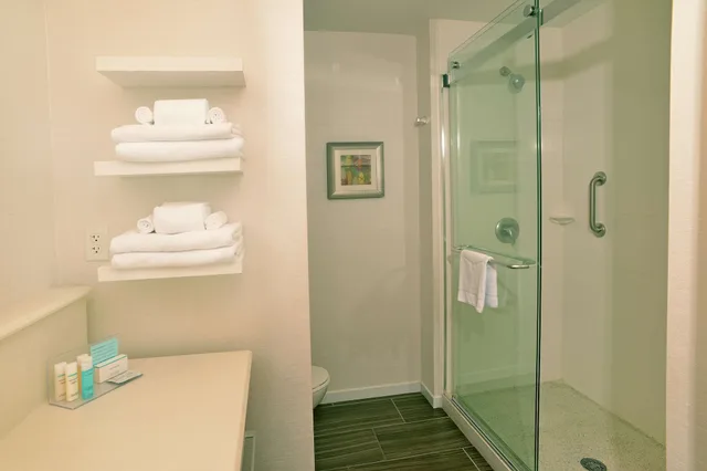 غرفة بسريرين كوين، Hampton Inn Springfield Southeast 4/4