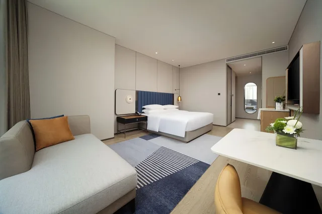 غرفة قياسية بسرير كينج، Novotel Chengdu Lige 4/5