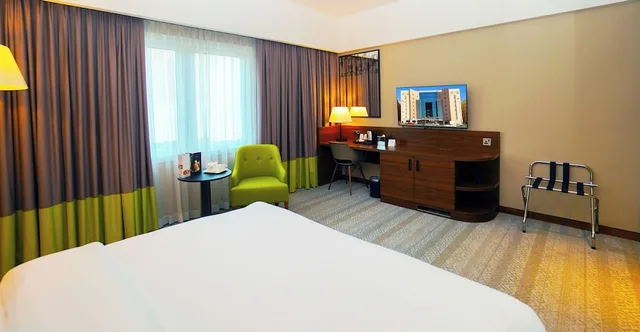 غرفة تنفيذية بسرير كينج، The Grand Lux Hotel 1/5