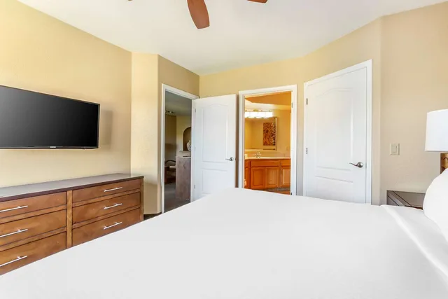 1 Bedroom 1 King Suite Accessible Tub، Hilton Vacation Club Ridge on Sedona 2/4