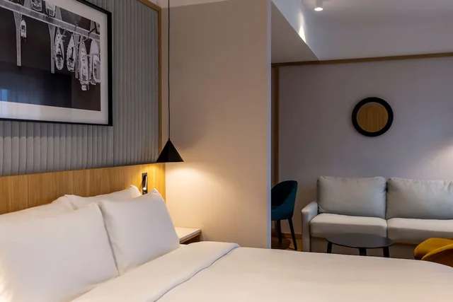 غرفة عائلية بسرير كوين، Radisson Hotel And Suites Gdansk 3/8