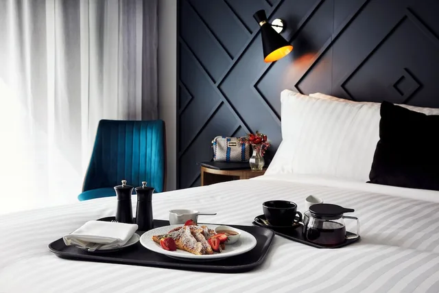 West, Suite, King Bed، West Hotel Sydney Curio Collection By Hilton 3/7