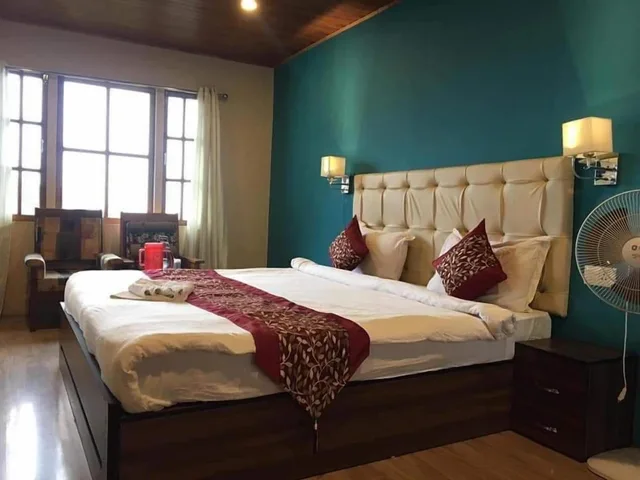 غرفة تنفيذية بسريرين منفصلين وسرير كوين، Hotel Oak Ridge Gangtok 1/1