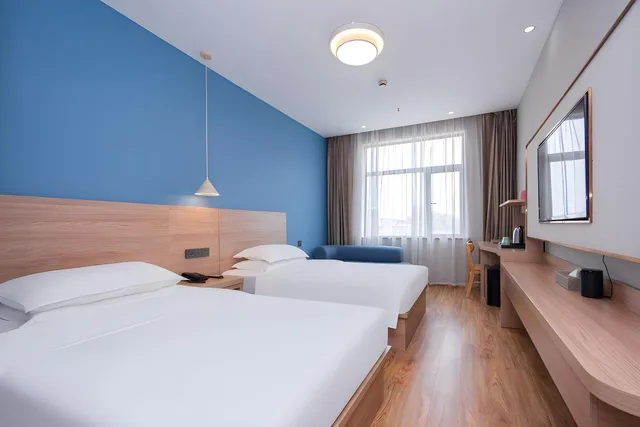 غرفة ديلوكس بسريرين منفصلين، Shanghai Future Shangju Hotel 1/2