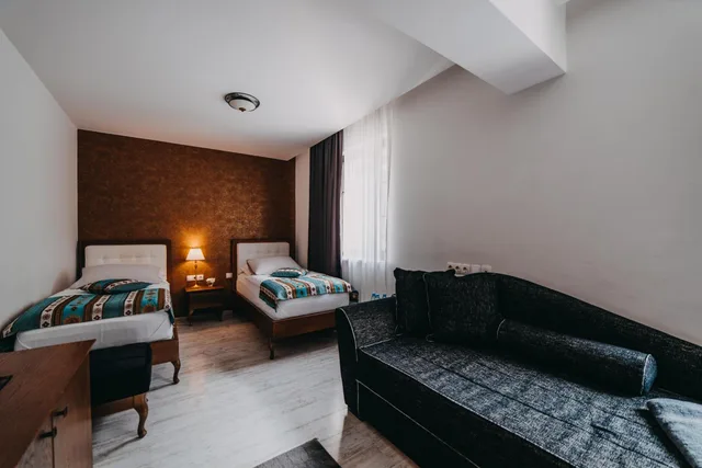 Standard, Twin Beds, Street View، Kostelski Buk Hotel 10/10