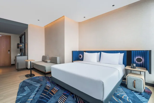 غرفة ديلوكس بسرير كينج، Novotel Jakarta Pulo Mas 2/9