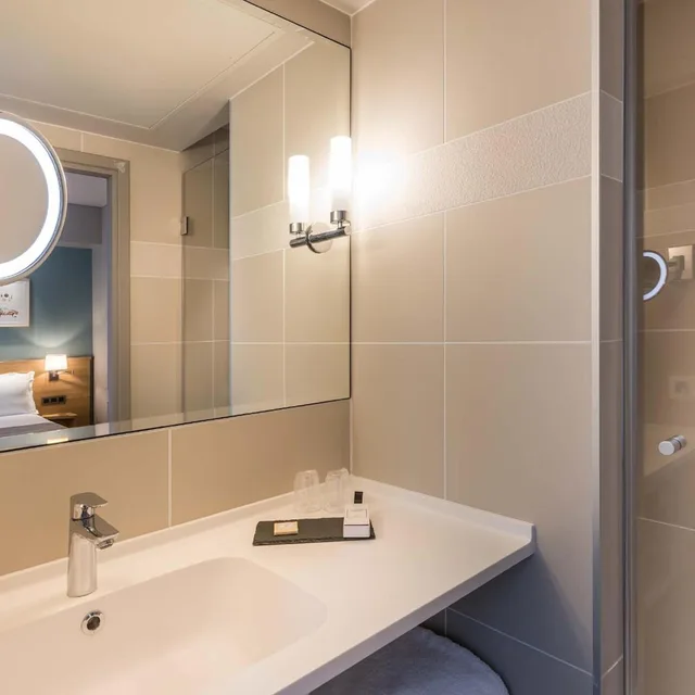 جناح جونيور بسرير مزدوج، Hotel Magellan 4/6