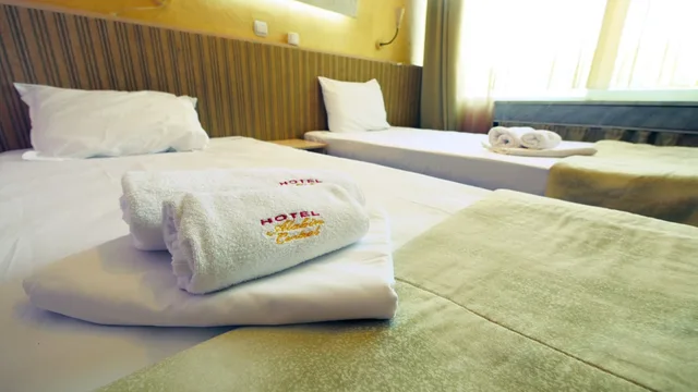 غرفة بسرير مزدوج أو سريرين منفصلين، Hotel Alabin Central 3/3