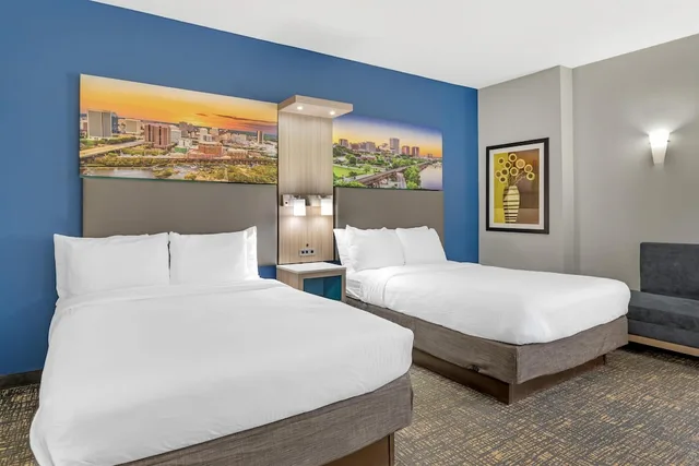 غرفة قياسية بسريرين كوين، Best Western Plus Glen Allen Inn 5/10
