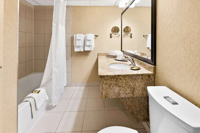 Standard, 2 Double Beds, Best Western Plus Norwester Hotel and Conference Centre 8/8