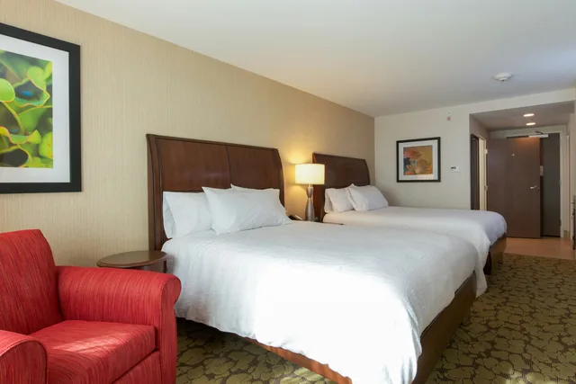 غرفة بسريرين كوين، Hilton Garden Inn Burlington Downtown 4/6