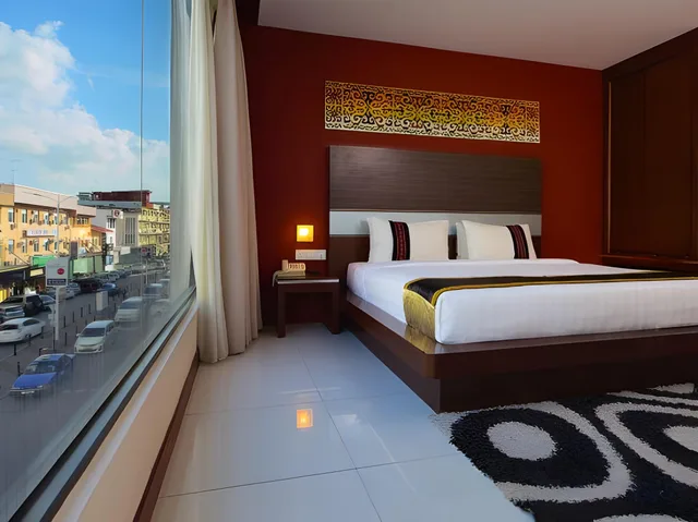 غرفة عائلية بسرير كوين وسريرين منفصلين، Kinabalu Daya Hotel 1/1