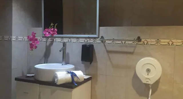 غرفة أساسية بسرير مزدوج، Via Espana 3/3