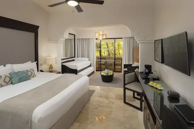 2 Bedrooms, Palm, Tropical, Suite، Melia Caribe Beach Resort - All Inclusive 2/5