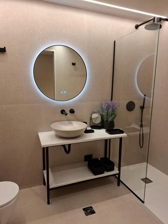 Suite, Street View، Avra Hotel 5/6