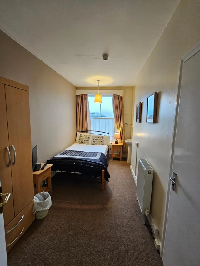 غرفة مفردة، Rivelyn Hotel 5/8