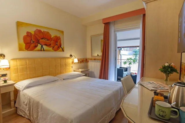 غرفة صغيرة مزدوجة بشرفة، Hotel Jane 6/10