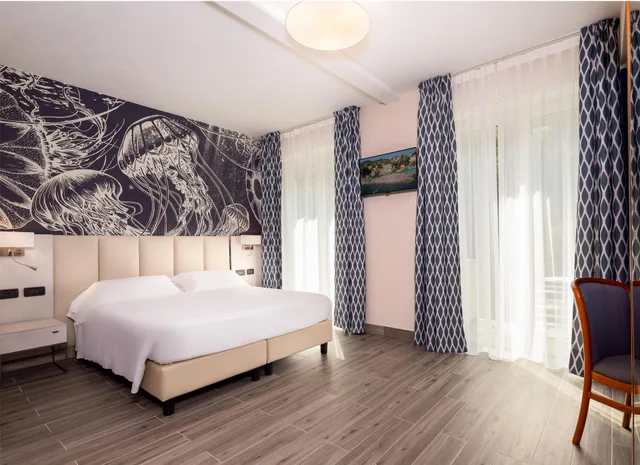 غرفة ثلاثية بإطلالة على الحديقة بشرفة، Best Western Regina Elena 4/6
