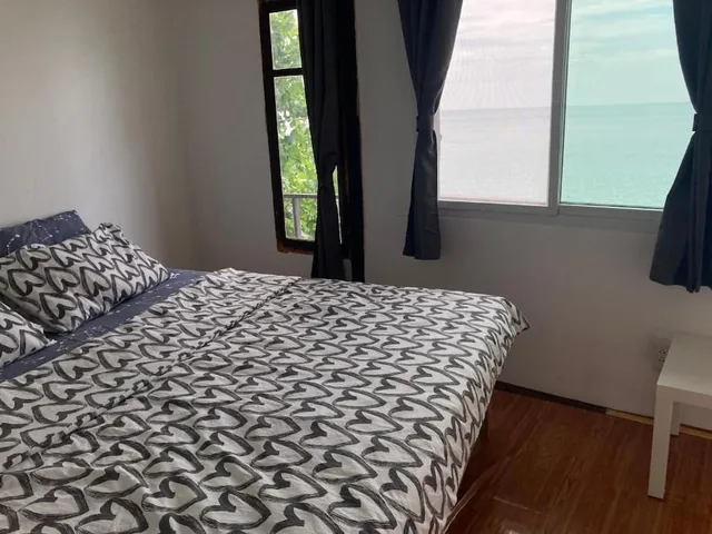 Basic, King Bed, Beach View, Balcony, Ban Na White Sand Beach 4/10