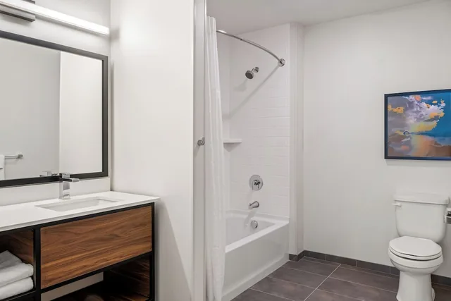 جناح بسرير كينج، Everhome Suites Rochester Greece 6/10