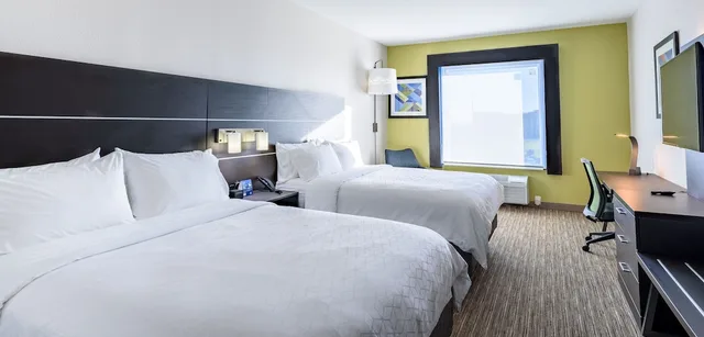 غرفة قياسية بسريرين كوين، Holiday Inn Express Hotel Suites Bastrop 1/1