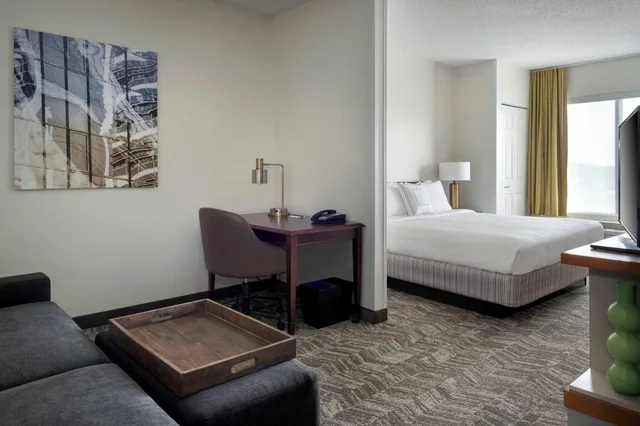 جناح لذوي الإعاقة، Springhill Suites Danbury 1/4