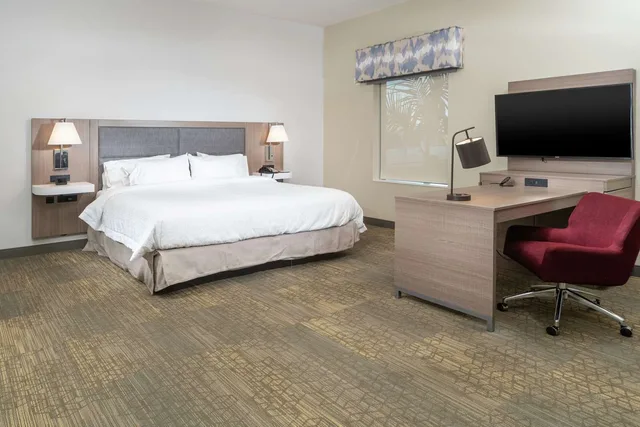 جناح استوديو بسرير كينج لذوي الإعاقة، Hampton Inn and Suites Santa Maria 1/3
