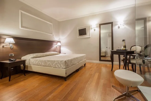 Superior, King Bed, Bunk Bed, Lombardia 4/10