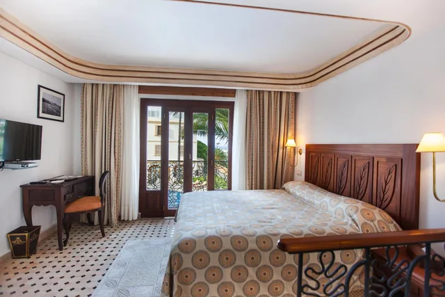 دوبلكس بسرير كينج، Grand Hotel Villa de France 2/3