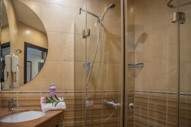 Superior, Twin Beds, Balcony, Meridian Hotel 1/1