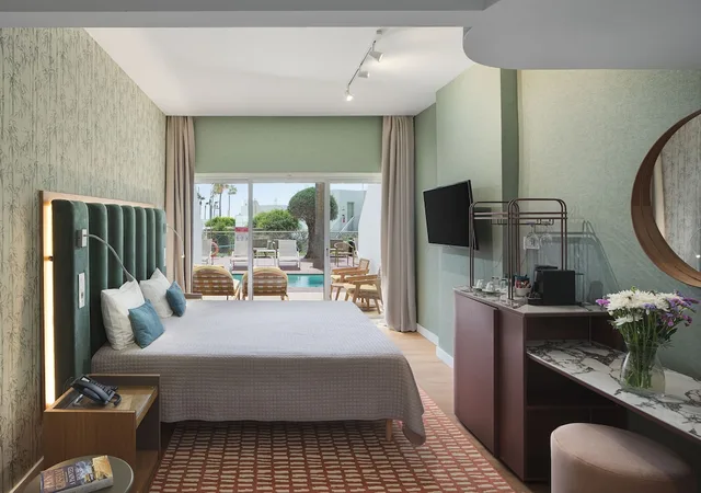 Swim Up, Superior, Double Bed، Leonardo Plaza Cypria Maris Beach Hotel And Spa - Adults Only 5/8