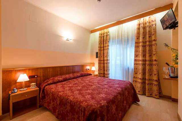 غرفة بسرير مزدوج أو سريرين منفصلين، Cipriani Park Hotel 5/10