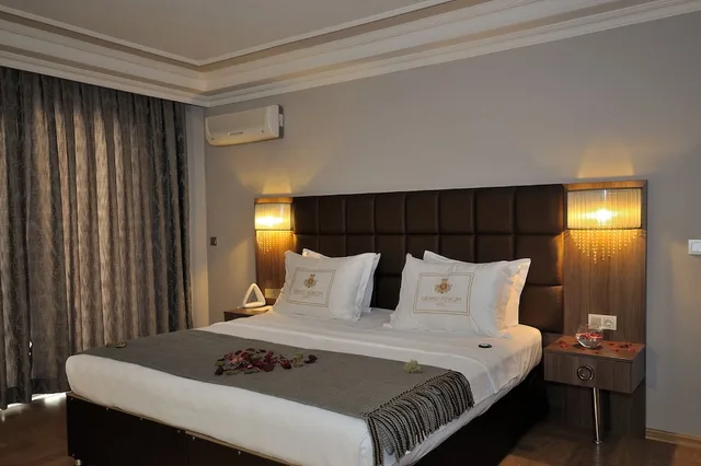 غرفة تنفيذية بسريرين منفصلين، Grand Atakum Hotel 1/6