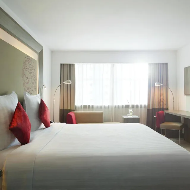 Executive, Double Bed, Novotel Jakarta Gajah Mada 1/9