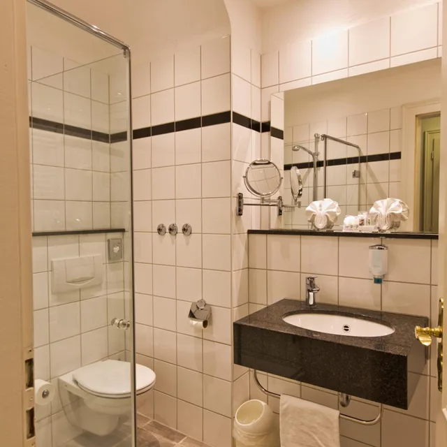Superior, Double Bed, Astor And Aparthotel 4/8